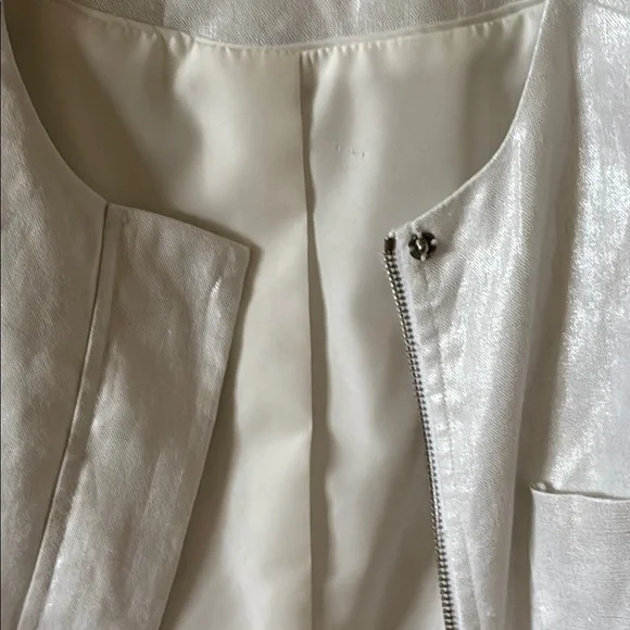 Vince Camuto Women's White Jacket Size 8 EUC - Picture 3 of 14